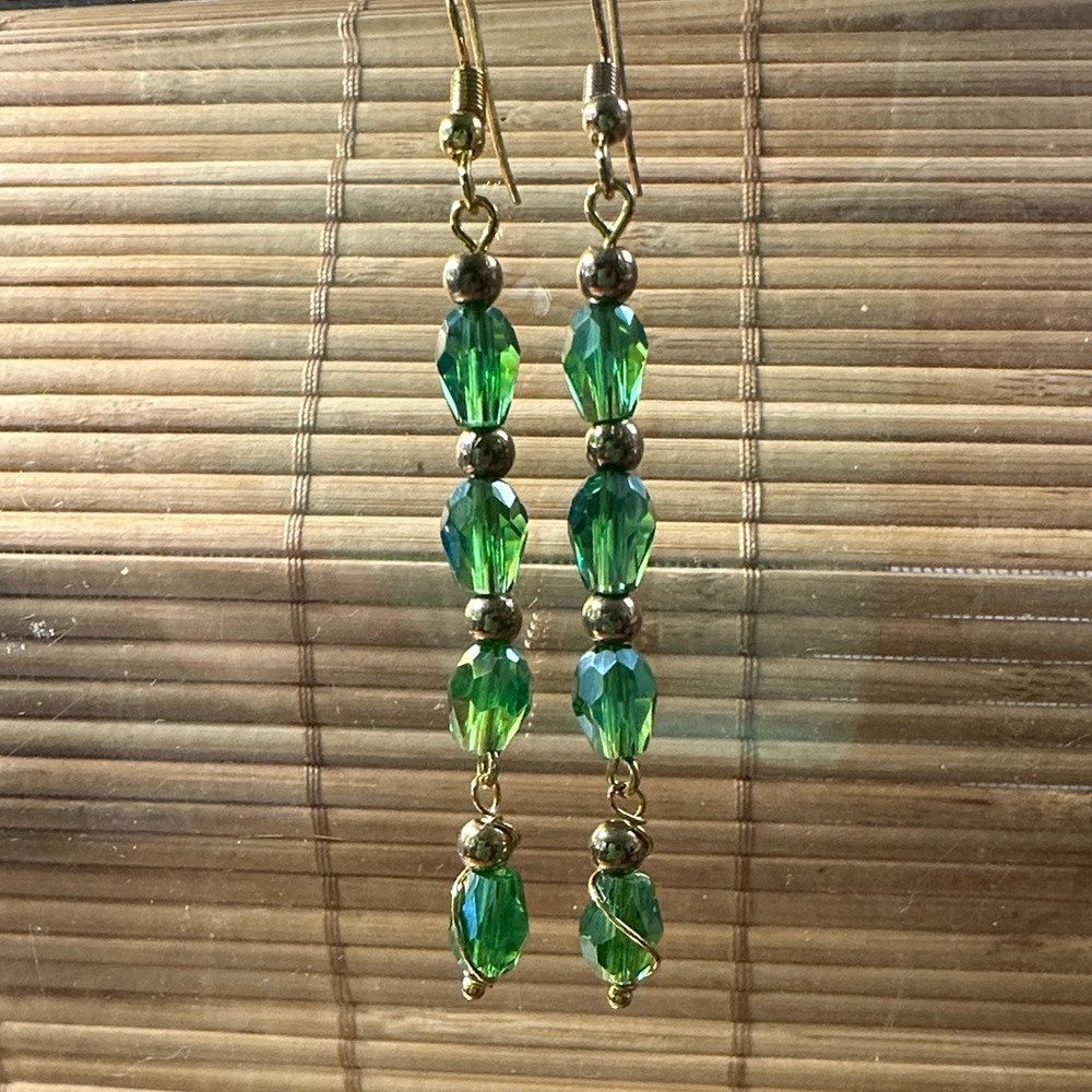 Elegant Green Wire Wrapped Drop Earrings